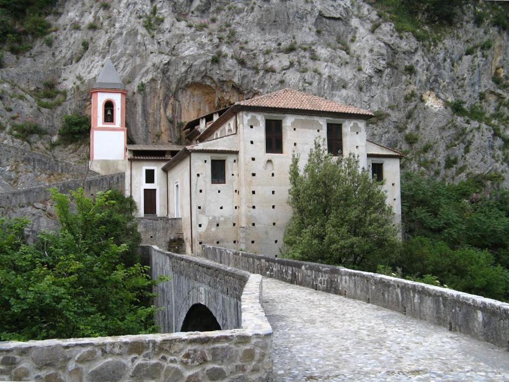 Villa La Ficuzza Чіттаделлла-дель-Капо Екстер'єр фото
